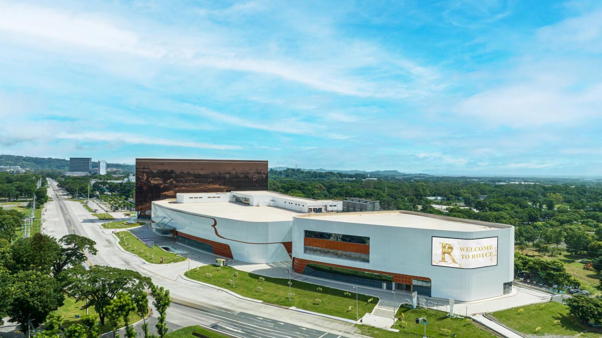 Royce Hotel & Casino Clark Field Buitenkant foto